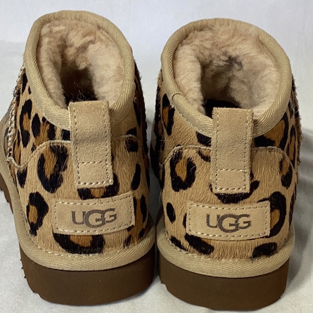 UGG booties - Picture 5 of 9